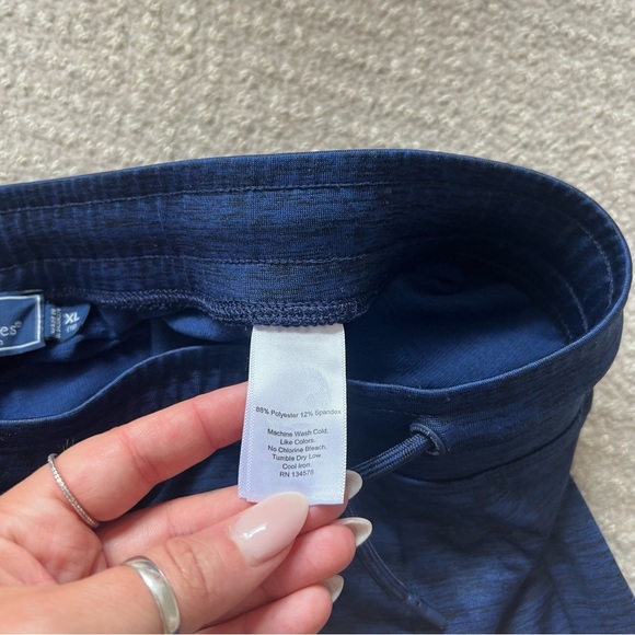 Vineyard Vines Joggers - Picture 3 of 3